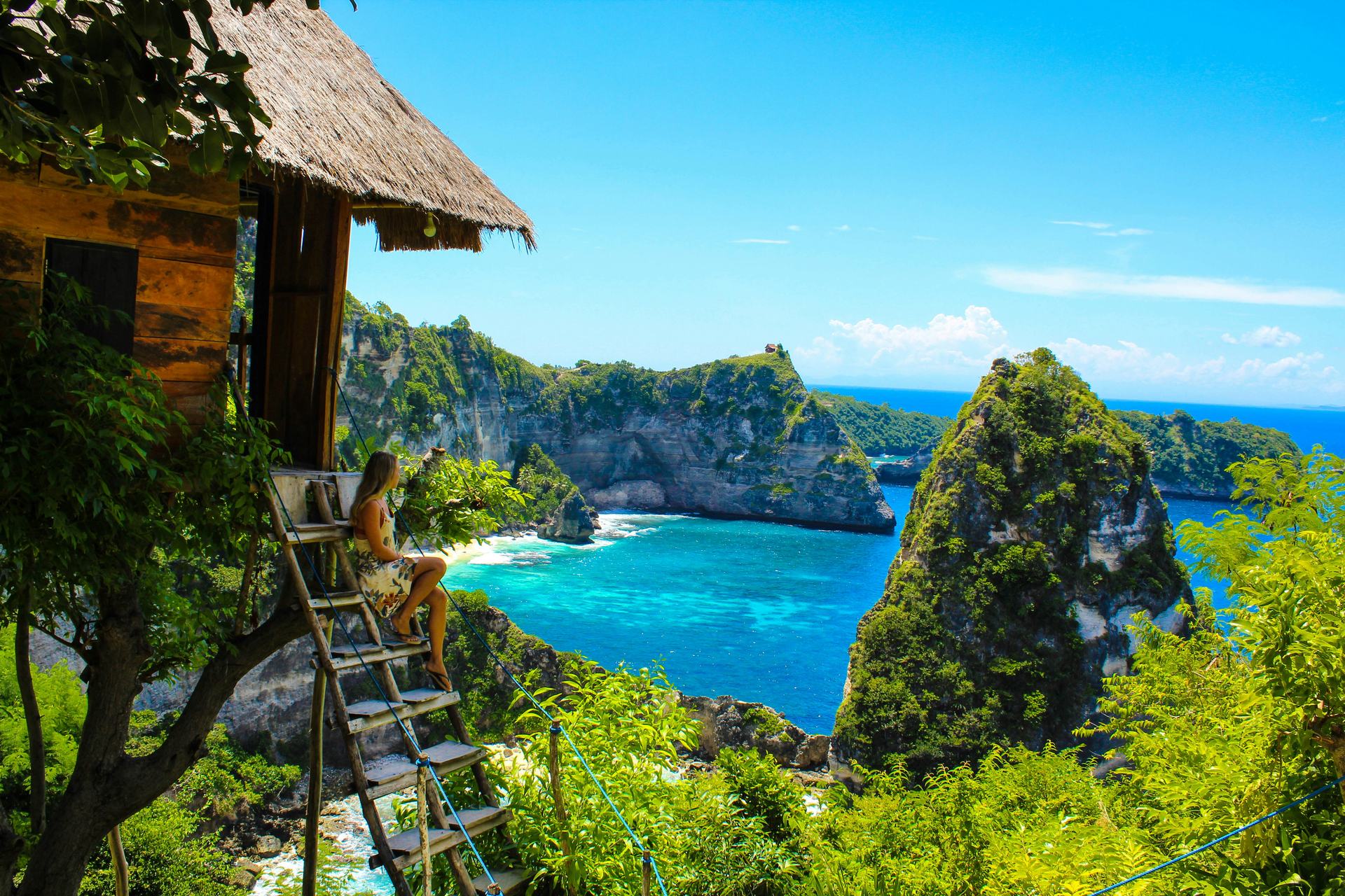 Clifftop viewpoint over Nusa Penida's coastline, Bali